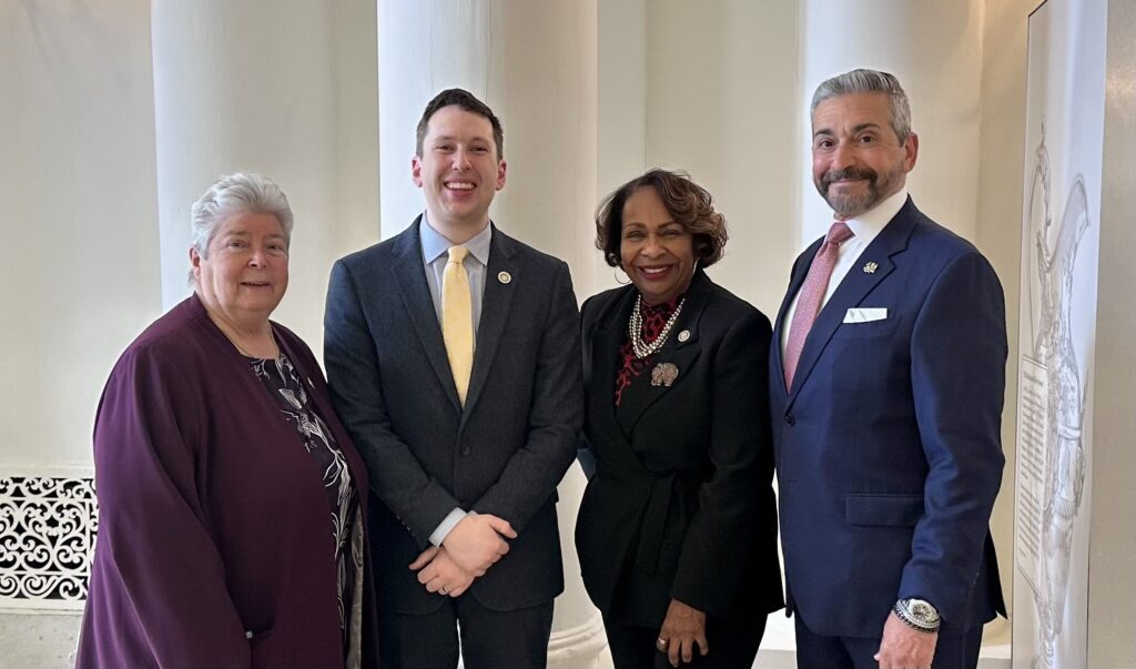 Dels Cullison, Stewart, and Crutchfield, and Sen Kramer